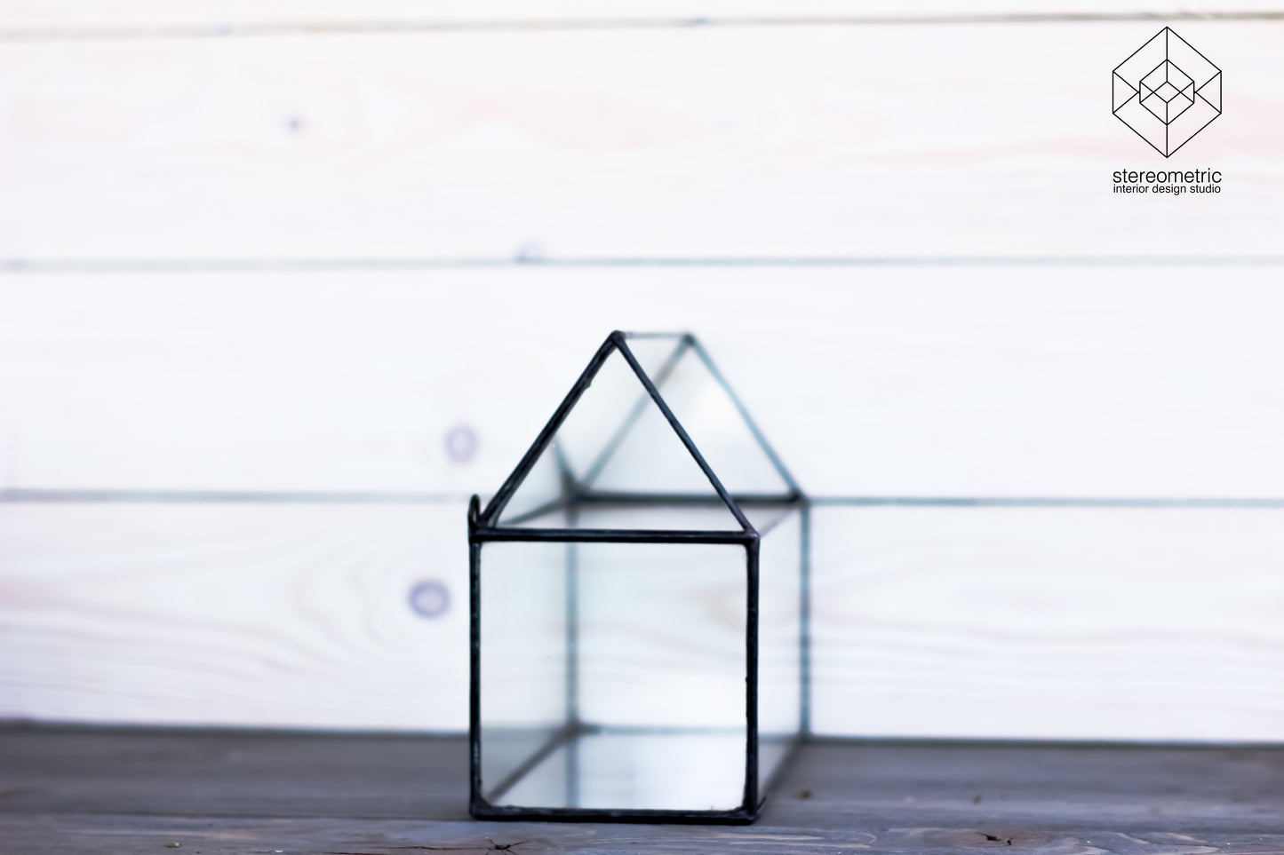 Wide Pendant Greenery House