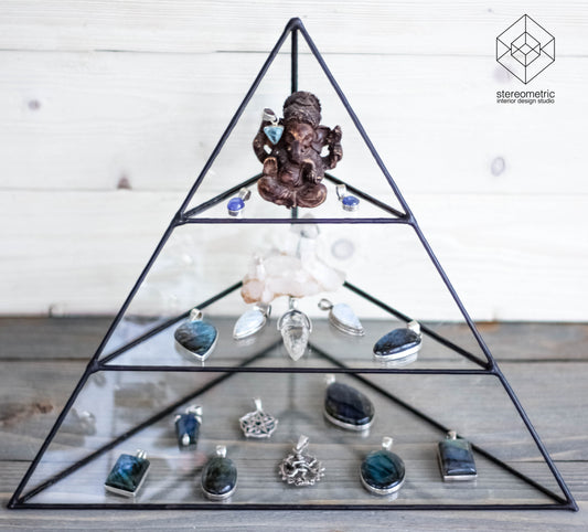 1/4 Pyramid Jewelry Rack