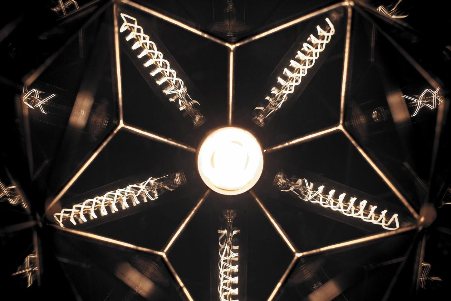 Rombotriacontahedron Chandelier