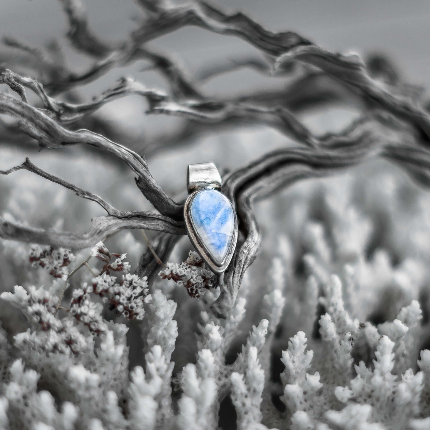 Rainbow Moonstone Silver Pendant