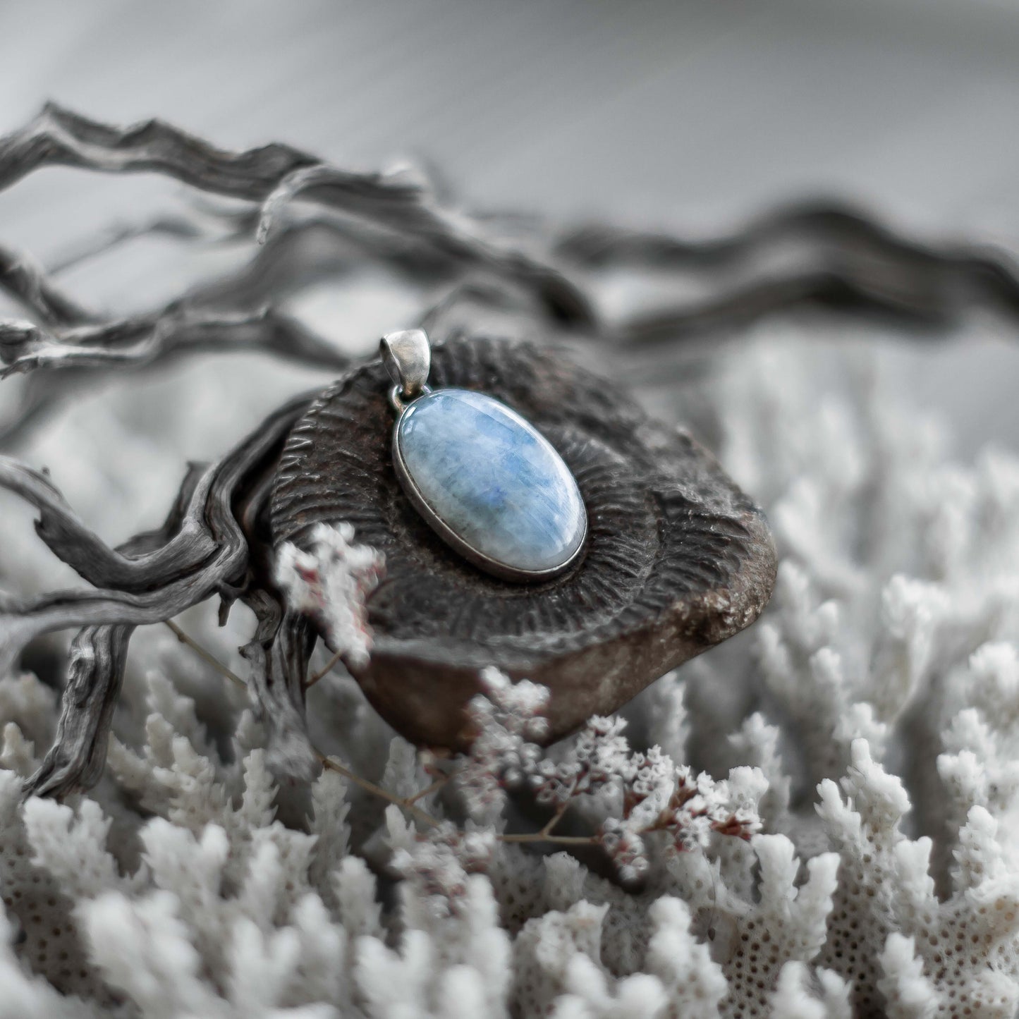Rainbow Moonstone Silver Pendant