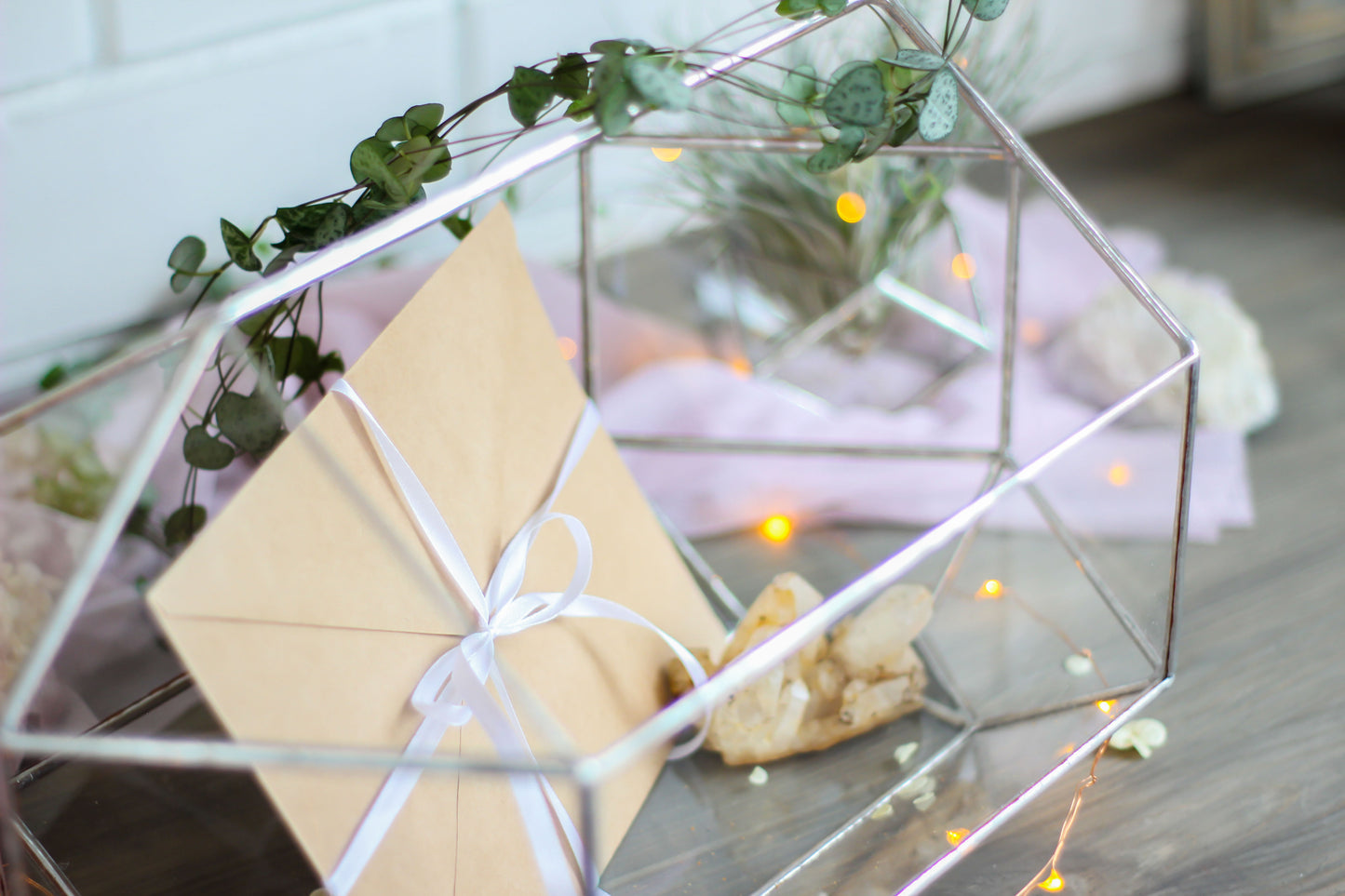 Big Geometric Glass Wedding Display Box
