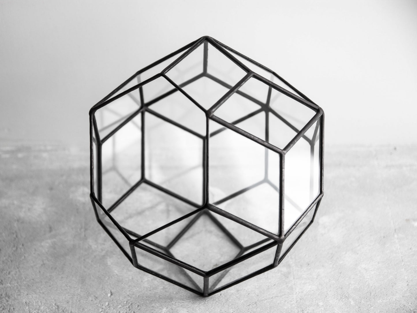 Rhombic Geometric Terrarium