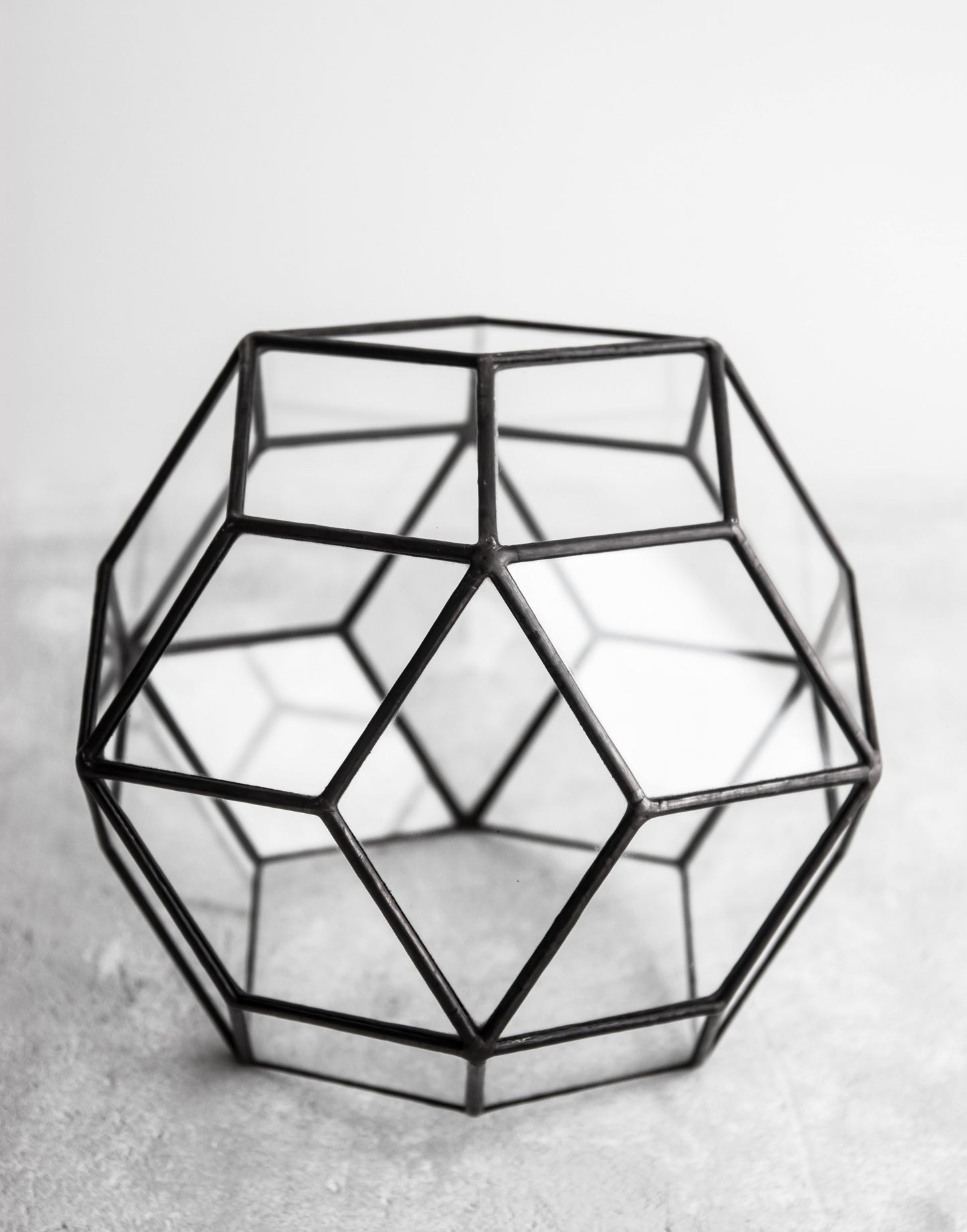 Rhombic Geometric Terrarium