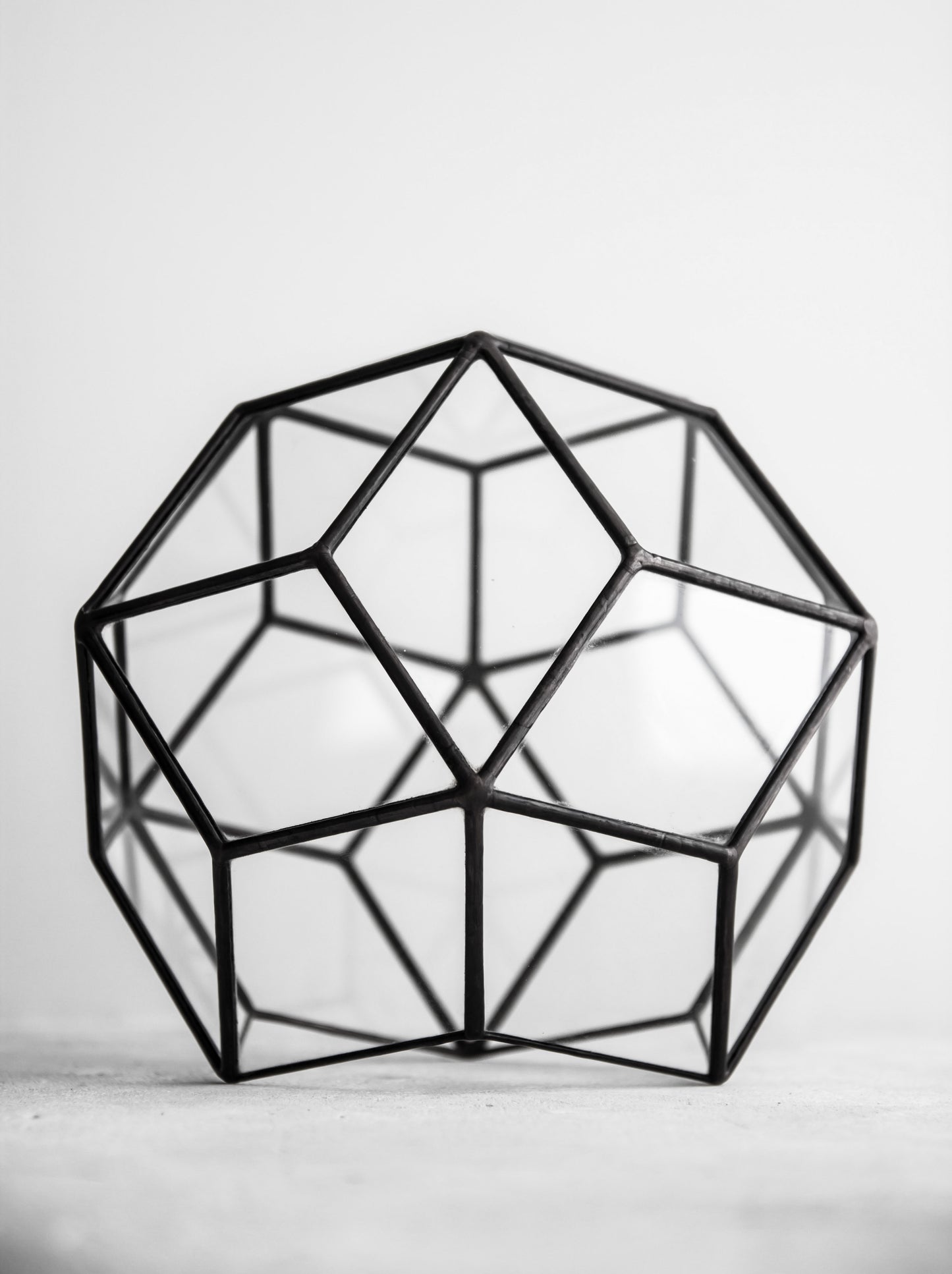 Rhombic Geometric Terrarium