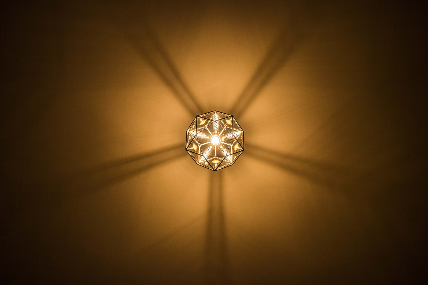 Rombotriacontahedron Chandelier