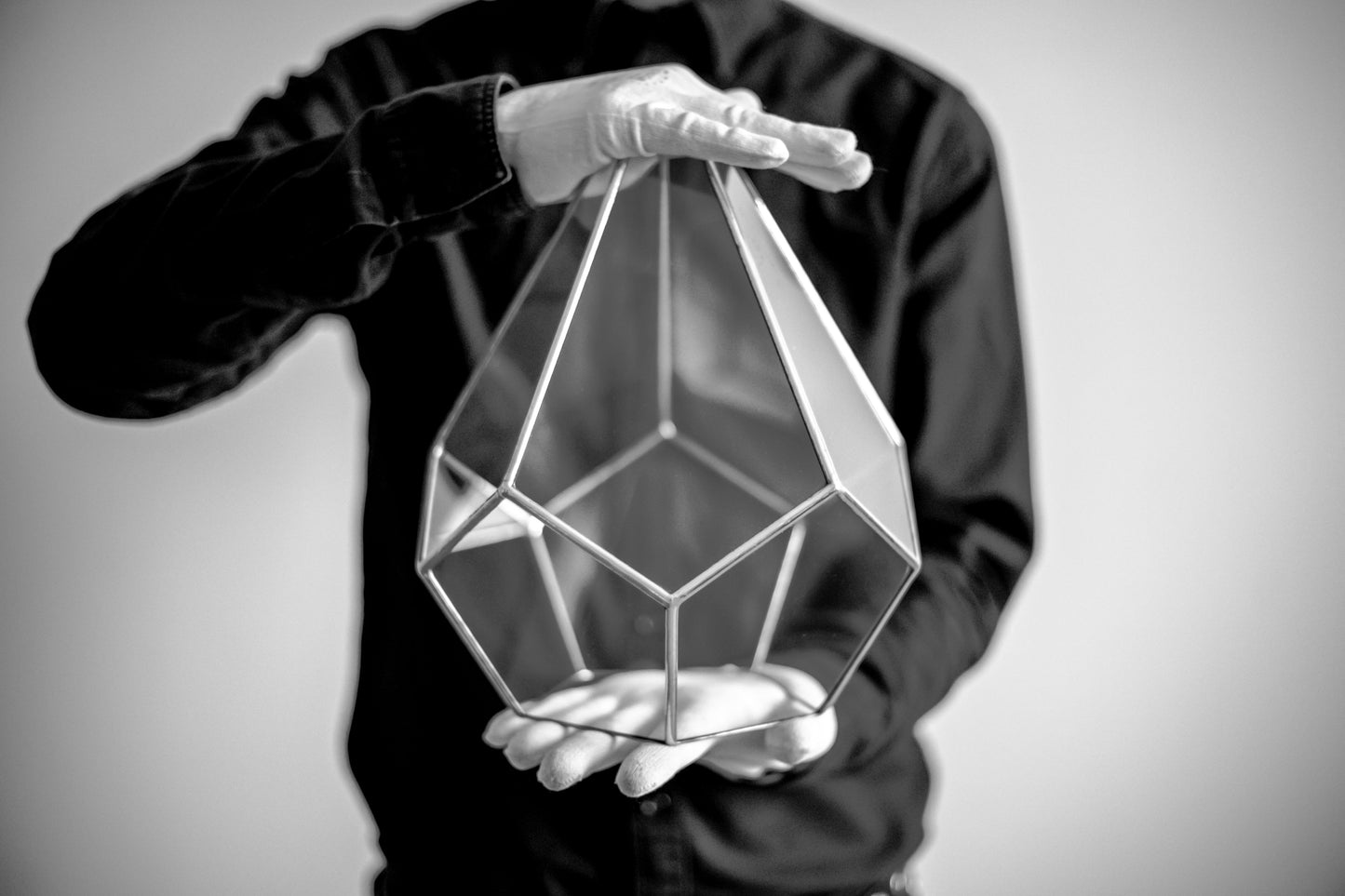 Люстра из геометрического стекла с остроконечным додекаэдром