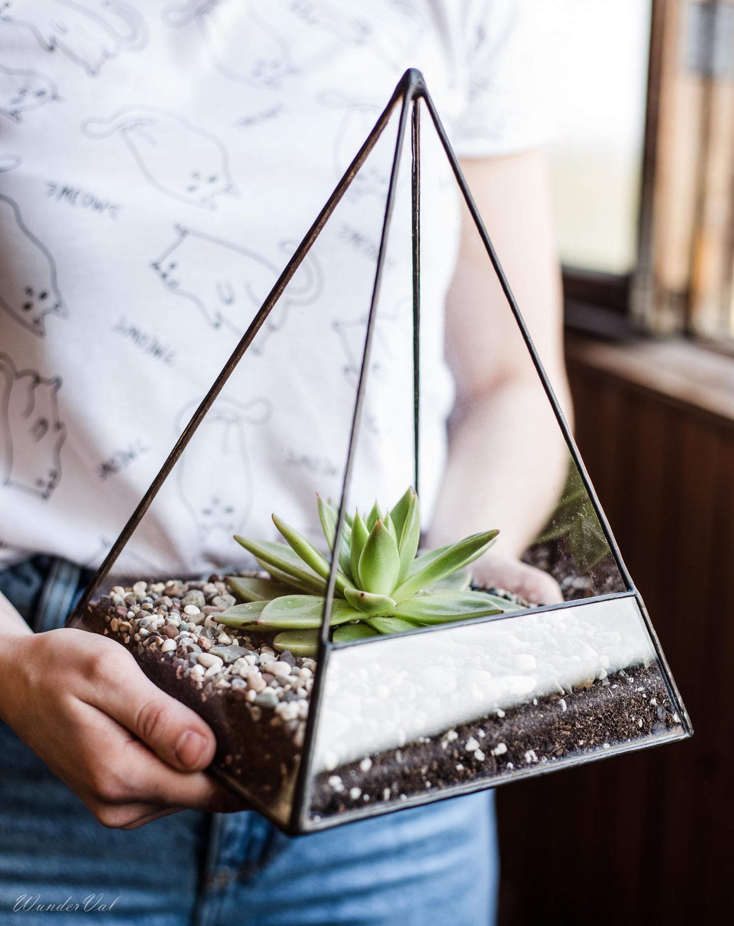 Big Piramyd Glass Planter