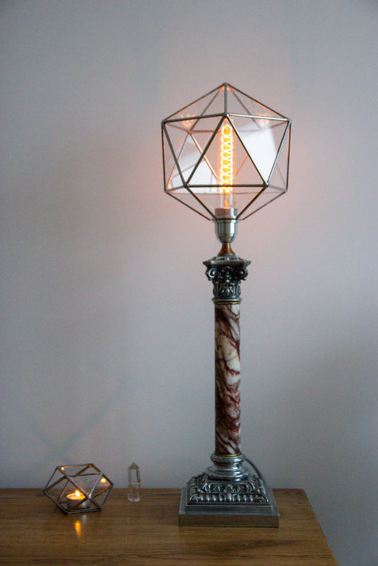 Стерео русская настольная лампа - начало 20 века со стеклянным икосаэдром